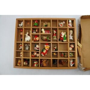 Vintage Enesco Wooden Advent Shadow Box With Mini Christmas Figurines